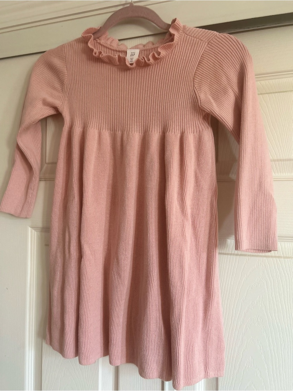 GAP Baby Pink Ruffled Neck Ribbed Top - Picture 3 of 4